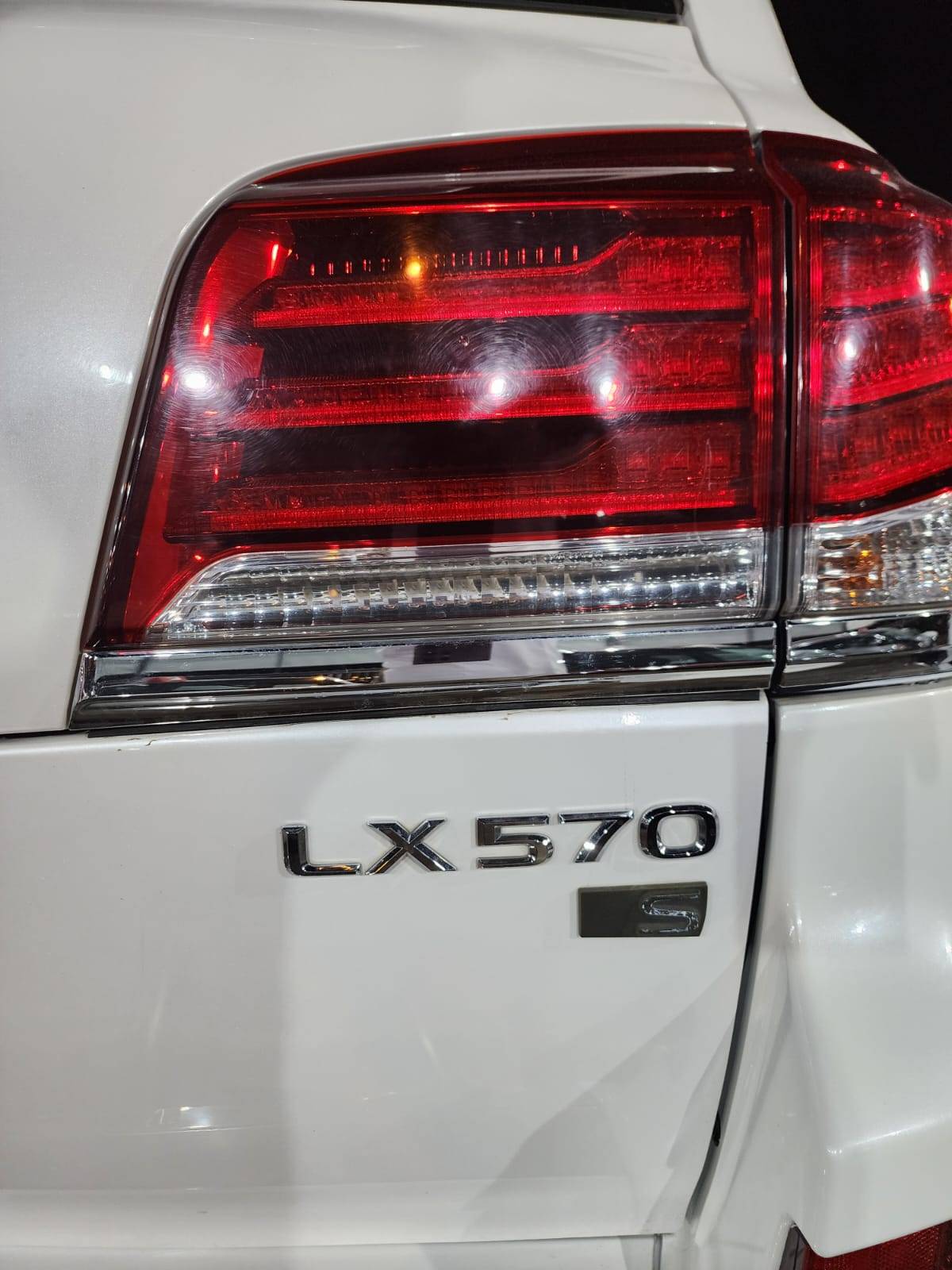 2012 LEXUS LX 570 — 349847 KM — Lot 084989 - Marhaba Auctions Used Cars - Image 12