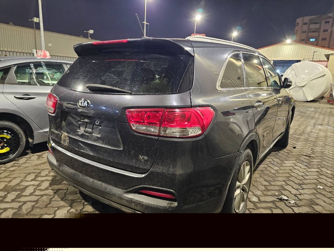 2018 KIA SORENTO — 131872 Miles — Lot 1747906 — Main - Marhaba Auctions Used Cars - Image 3