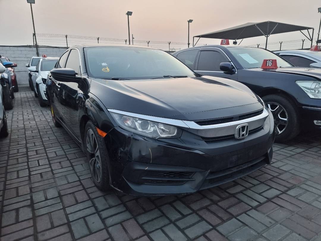 2017 HONDA CIVIC — 144101 Miles — Lot 2105478 — Main - Marhaba Auctions Used Cars - Image 4
