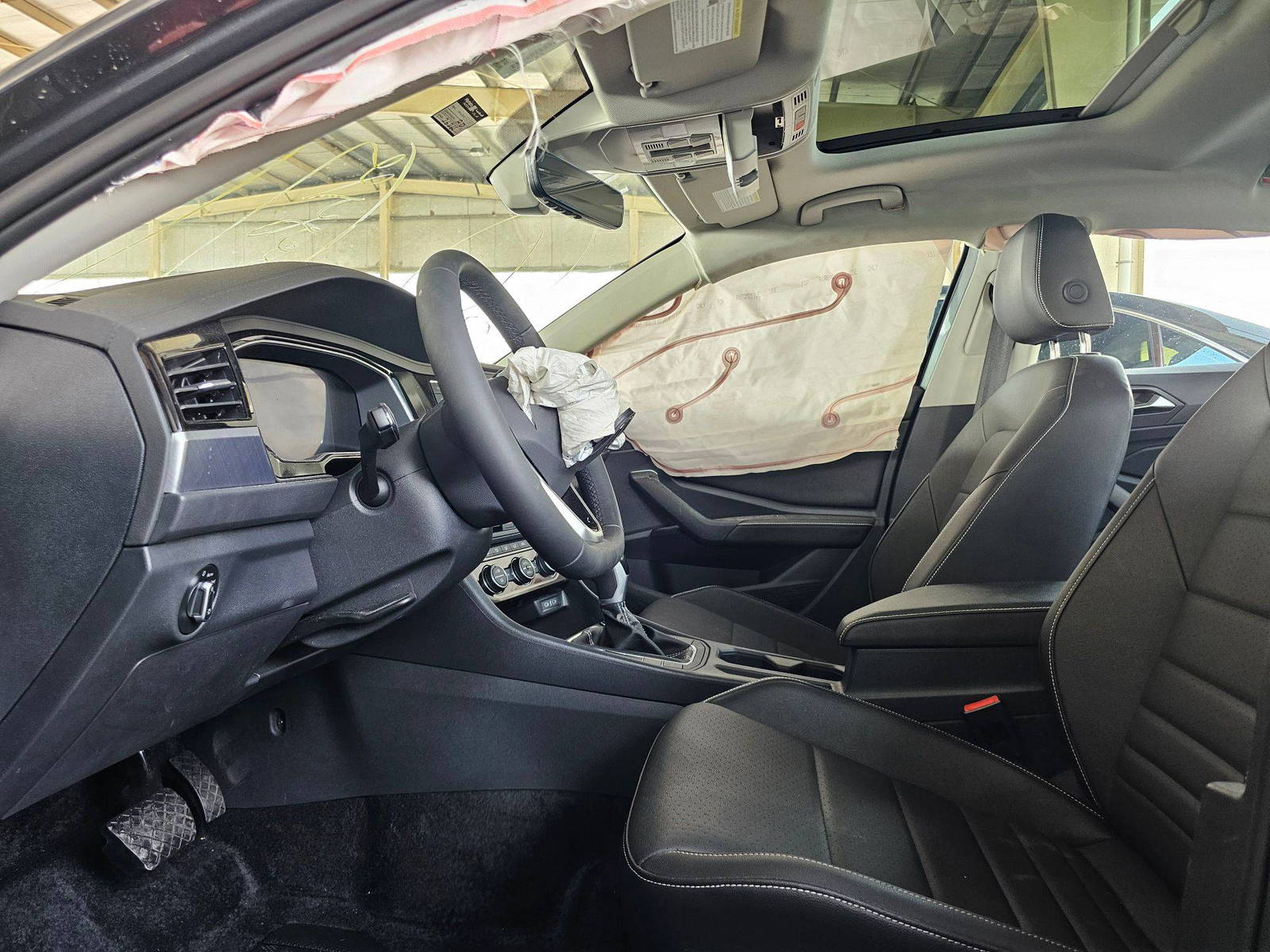 2024 VOLKSWAGEN JETTA — 26264 Miles — Lot 78259044 — Al Surrah - Marhaba Auctions Used Cars - Image 9