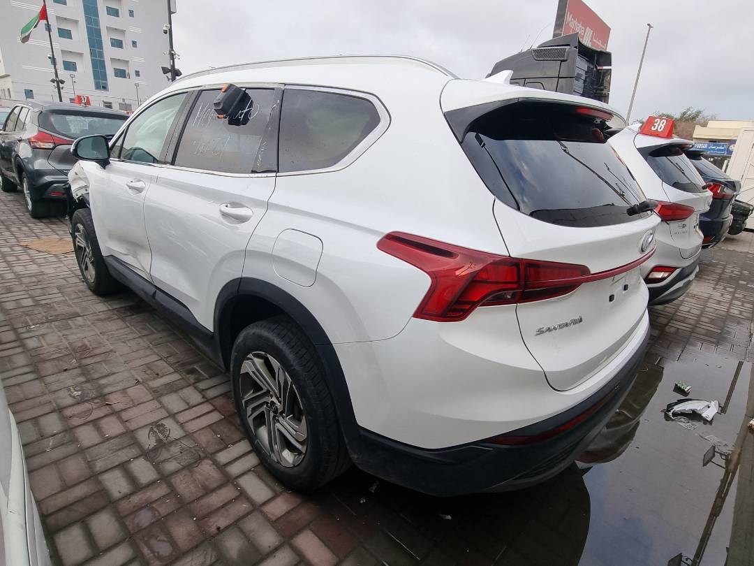 2021 HYUNDAI SANTA FE — 175863 KM — Lot 79230484 — Souq - Marhaba Auctions Used Cars - Image 3
