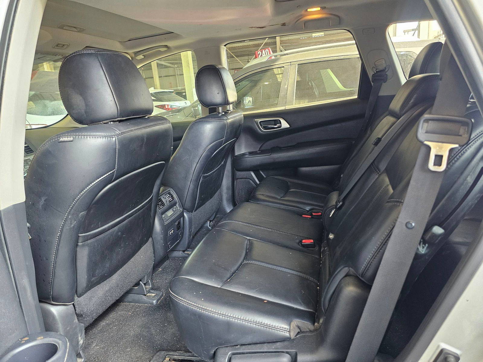 2017 NISSAN PATHFINDER — 186622 Miles — Lot C674154 — Main - Marhaba Auctions Used Cars - Image 9