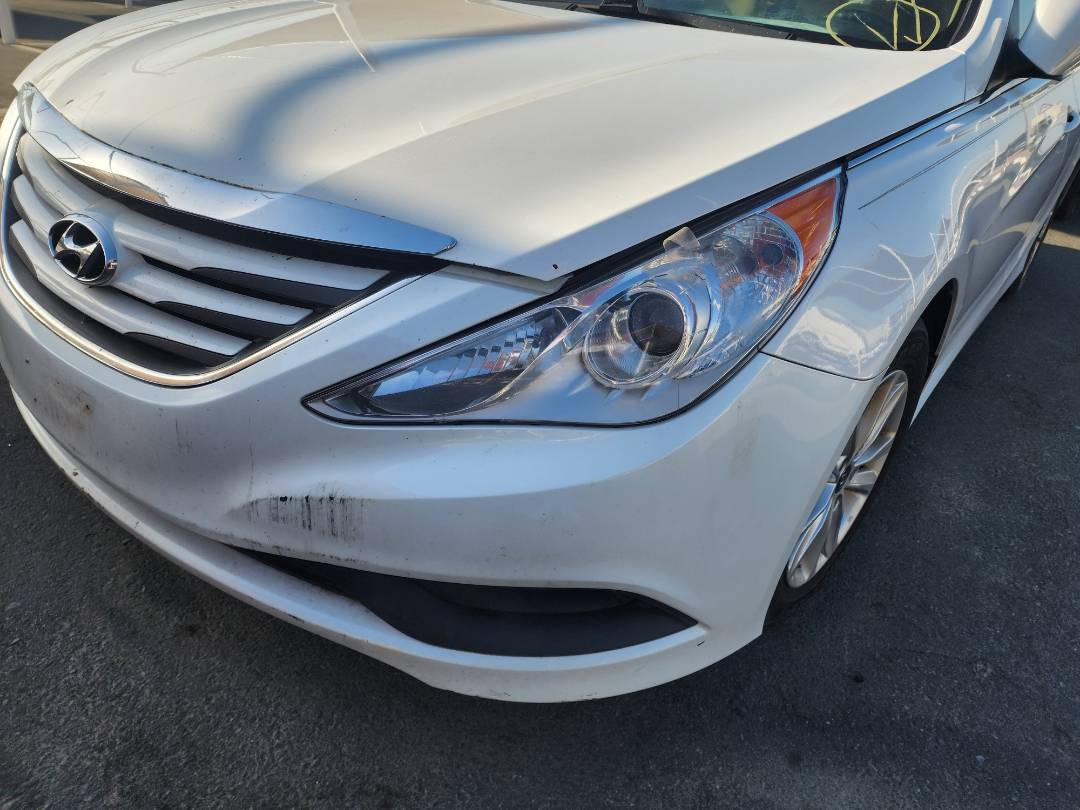 2014 HYUNDAI SONATA — 173024 Miles — Lot 73744353 - Marhaba Auctions Used Cars - Image 4