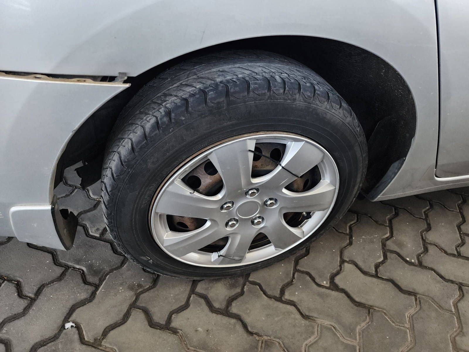 2014 NISSAN SENTRA — 115863 Miles — Lot 75107483 - Marhaba Auctions Used Cars - Image 4