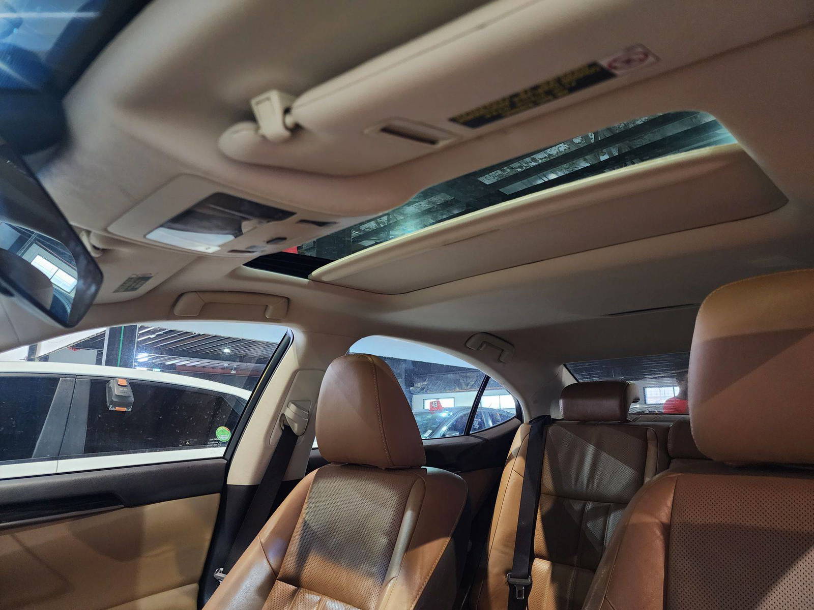 2016 LEXUS ES 350 — 104488 Miles — Lot 85500684 — Al Quoz - Marhaba Auctions Used Cars - Image 10