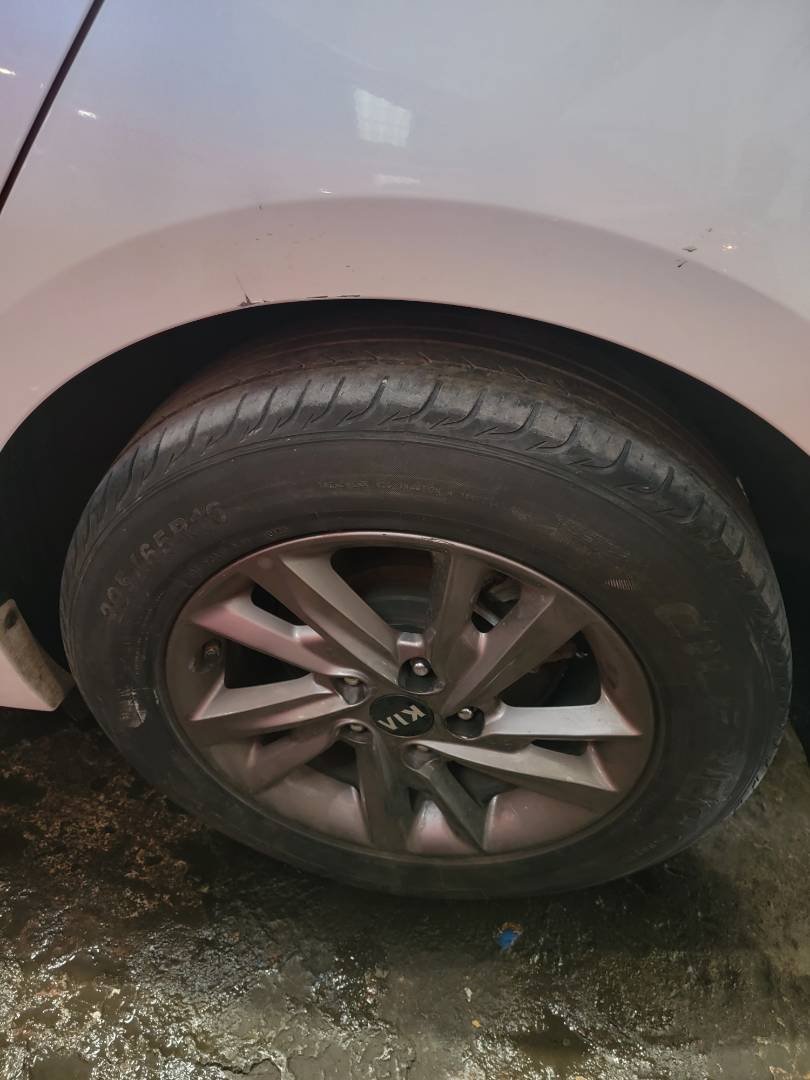 2019 KIA OPTIMA — 136149 Miles — Lot G344524 — Main - Marhaba Auctions Used Cars - Image 9