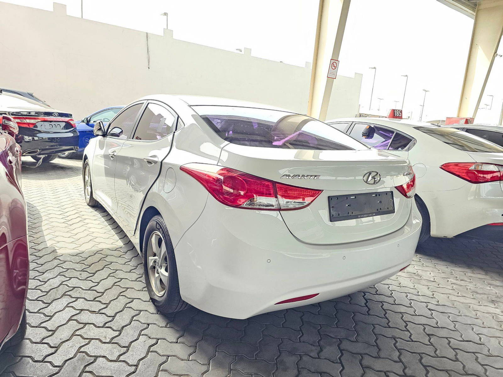 2011 HYUNDAI AVANTE — 227753 KM — Lot 152068 — Souq - Marhaba Auctions Used Cars - Image 5
