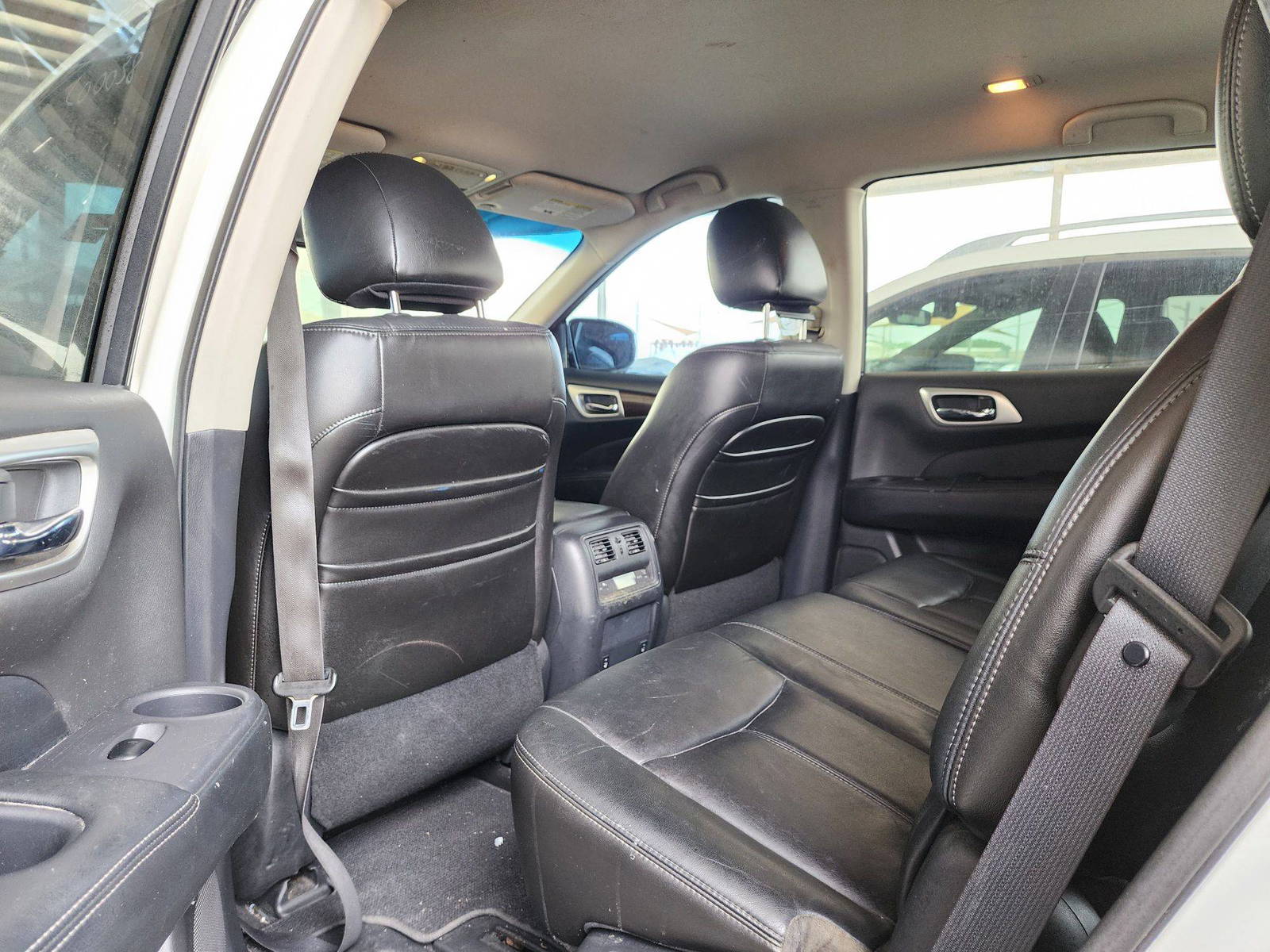 2013 NISSAN PATHFINDER — 161464 Miles — Lot 881110 — Souq - Marhaba Auctions Used Cars - Image 6