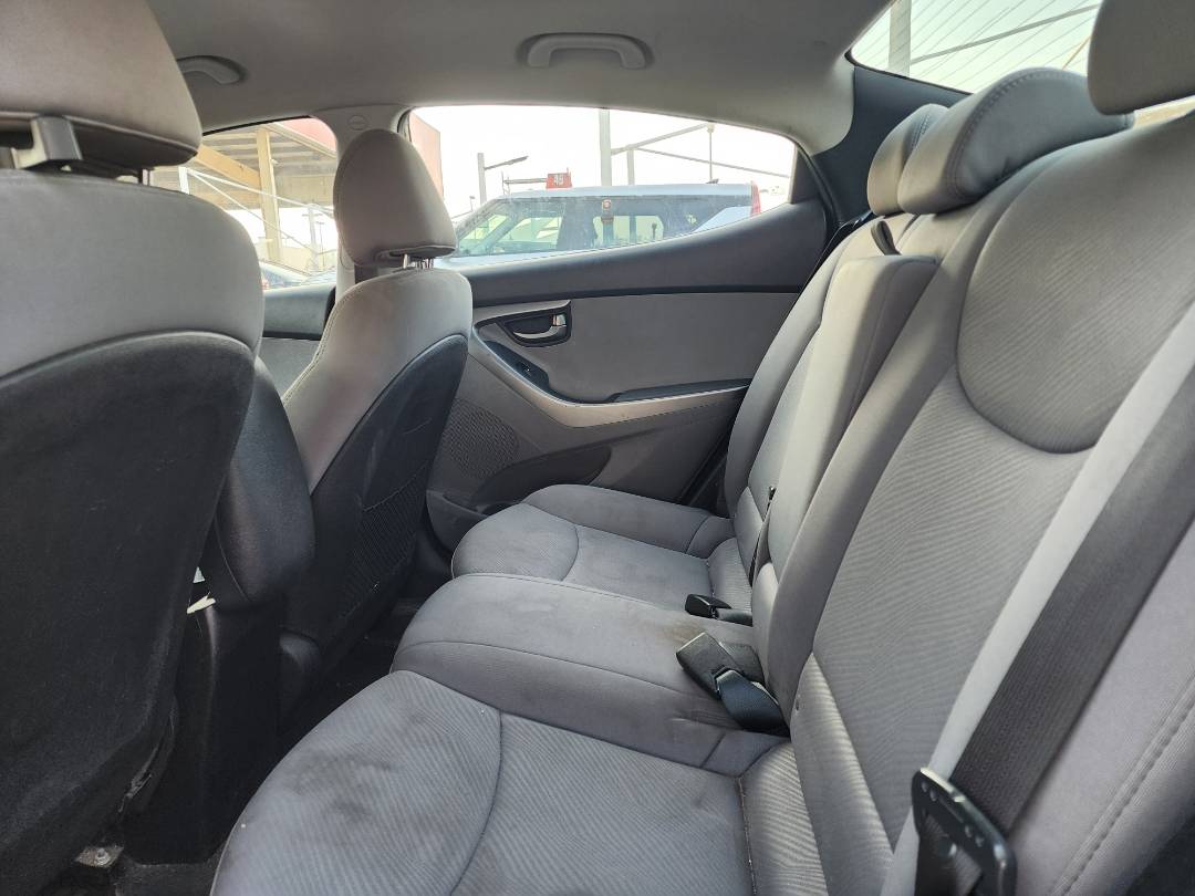 2013 HYUNDAI ELANTRA — 180331 KM — Lot 336360 — Souq - Marhaba Auctions Used Cars - Image 6