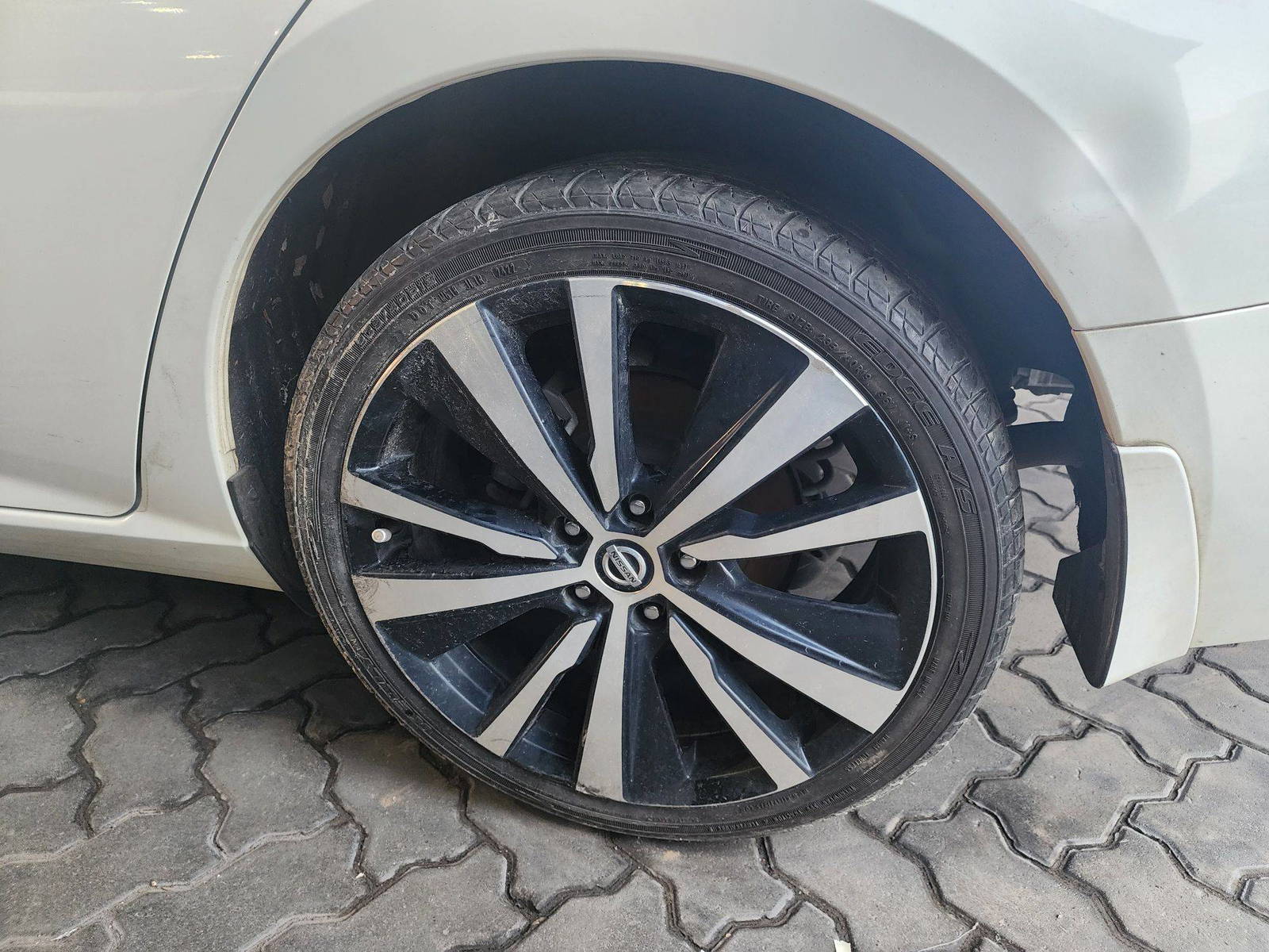 2019 NISSAN ALTIMA — 87880 Miles — Lot 82373193 — Souq - Marhaba Auctions Used Cars - Image 11