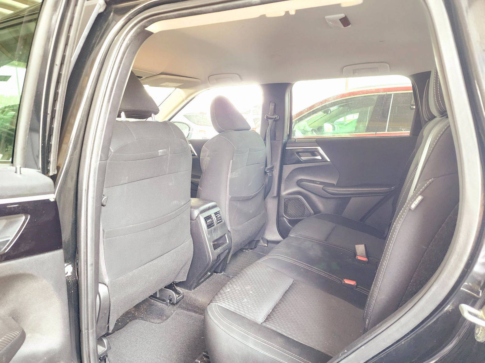 2022 MITSUBISHI OUTLANDER — 94858 Miles — Lot 41239469 — Souq - Marhaba Auctions Used Cars - Image 6