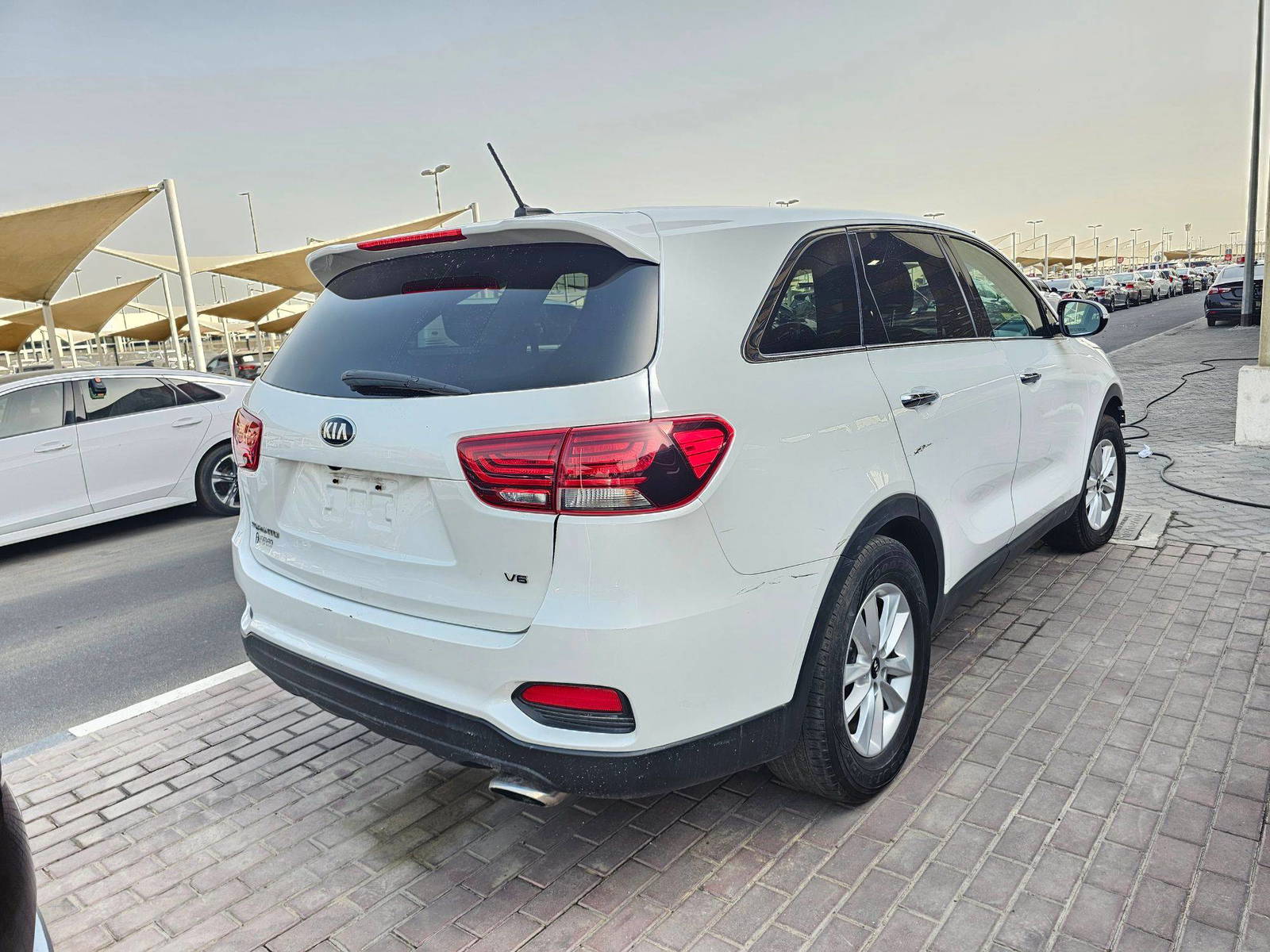 2020 KIA SORENTO — 152051 Miles — Lot A51LG624013 — Souq - Marhaba Auctions Used Cars - Image 3