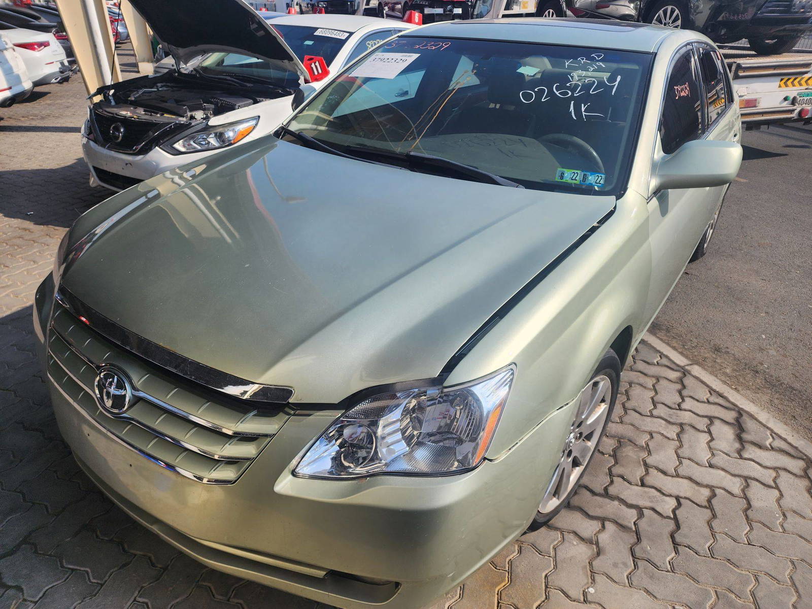 2005 TOYOTA AVALON — 193220 Miles — Lot 37922329 - Marhaba Auctions Used Cars - Image 10