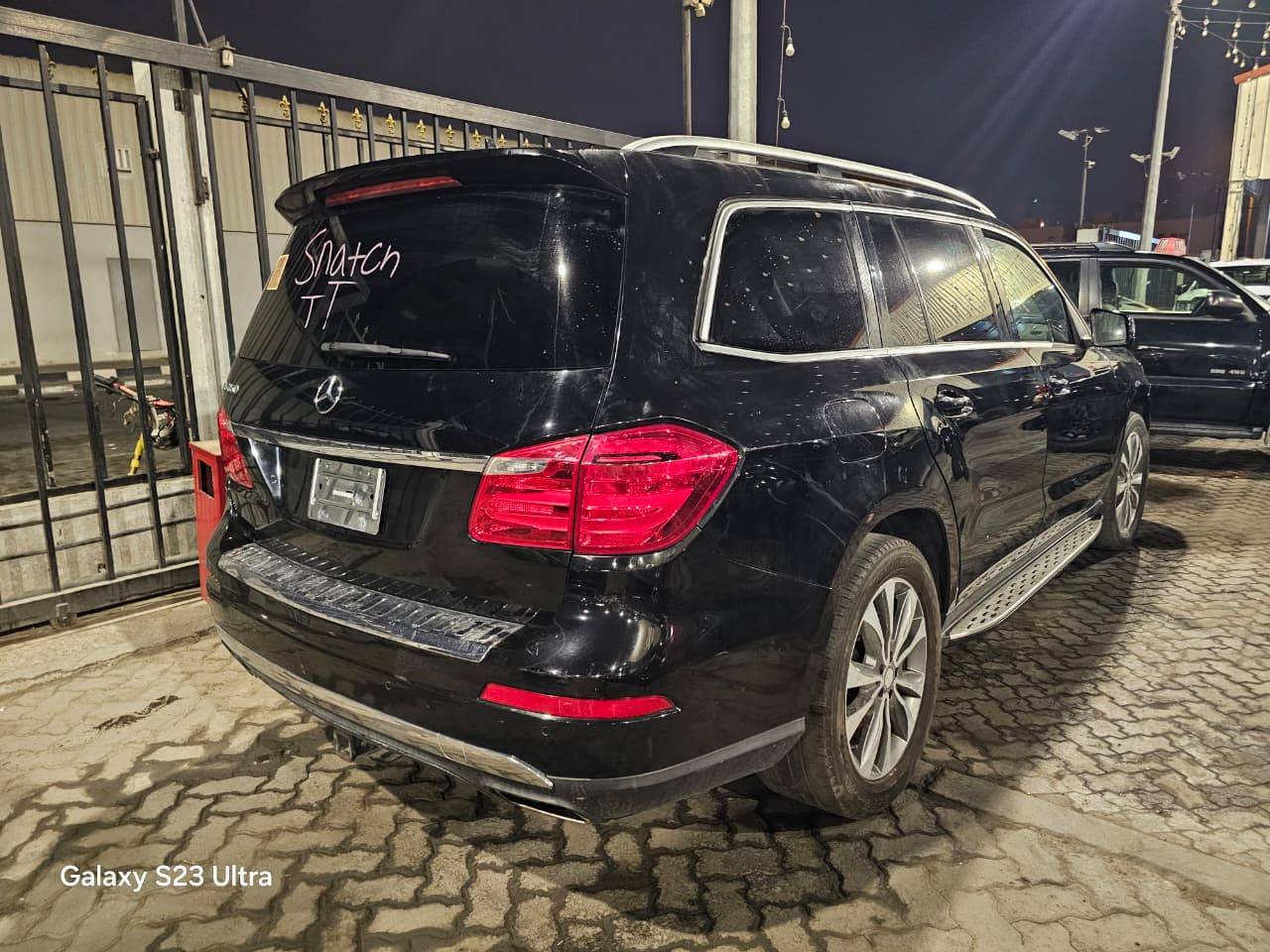 2014 MERCEDES BENZ GL-450 — 126953 Miles — Lot 931003 — Main - Marhaba Auctions Used Cars - Image 4