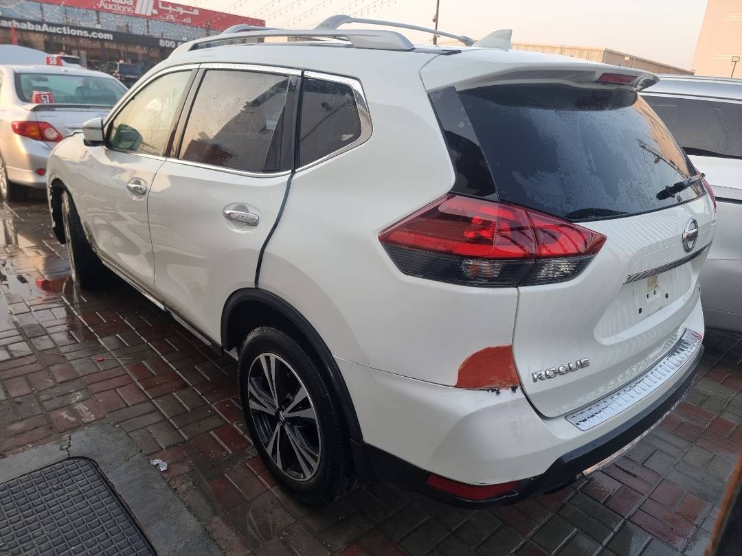2018 NISSAN ROGUE — 93905 Miles — Lot 492335 — Ind. 12 - Marhaba Auctions Used Cars - Image 5
