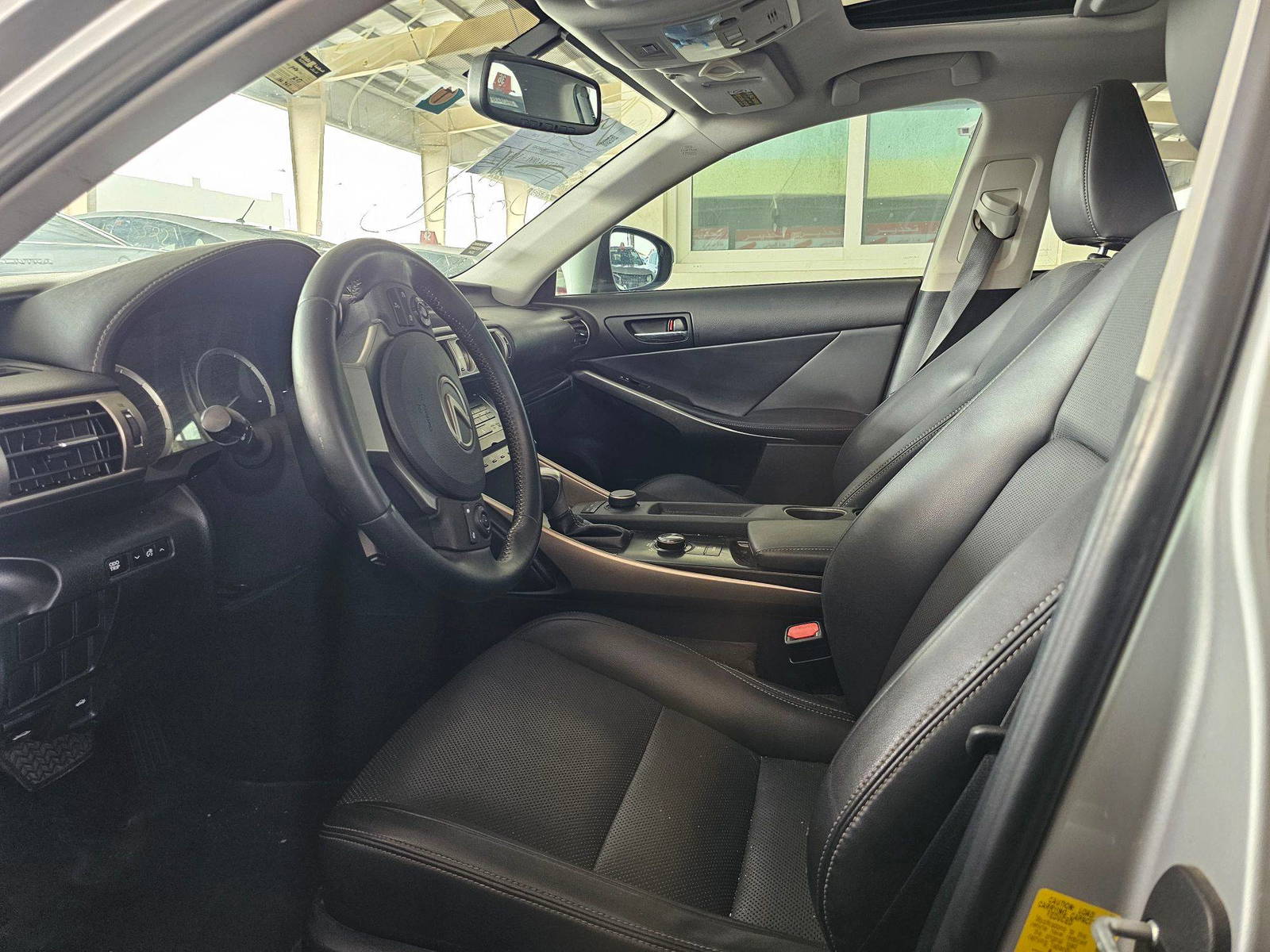 2014 LEXUS IS 250 — 166466 Miles — Lot E5002451 — Souq - Marhaba Auctions Used Cars - Image 9