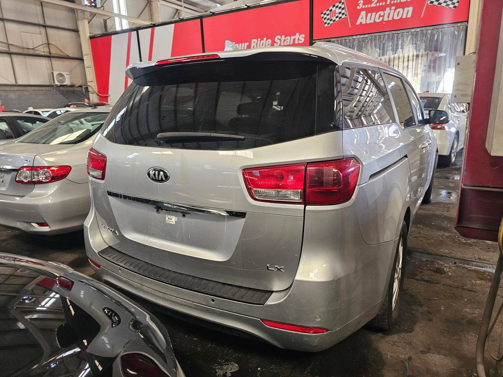 KIA SEDONA 2016 - Marhaba Auction Used Cars - Image 6