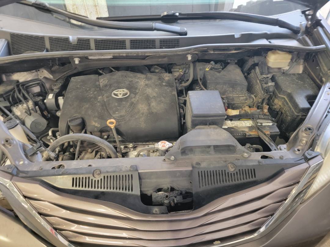 2017 TOYOTA SIENNA — 144890 Miles — Lot HS781835 — Main - Marhaba Auctions Used Cars - Image 9