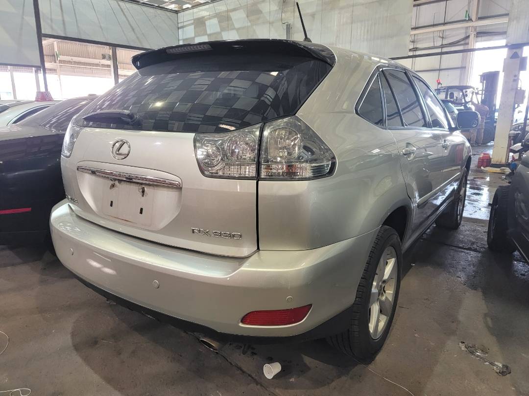 2005 LEXUS RX 330 — 187702 KM — Lot 092959 — Main - Marhaba Auctions Used Cars - Image 3