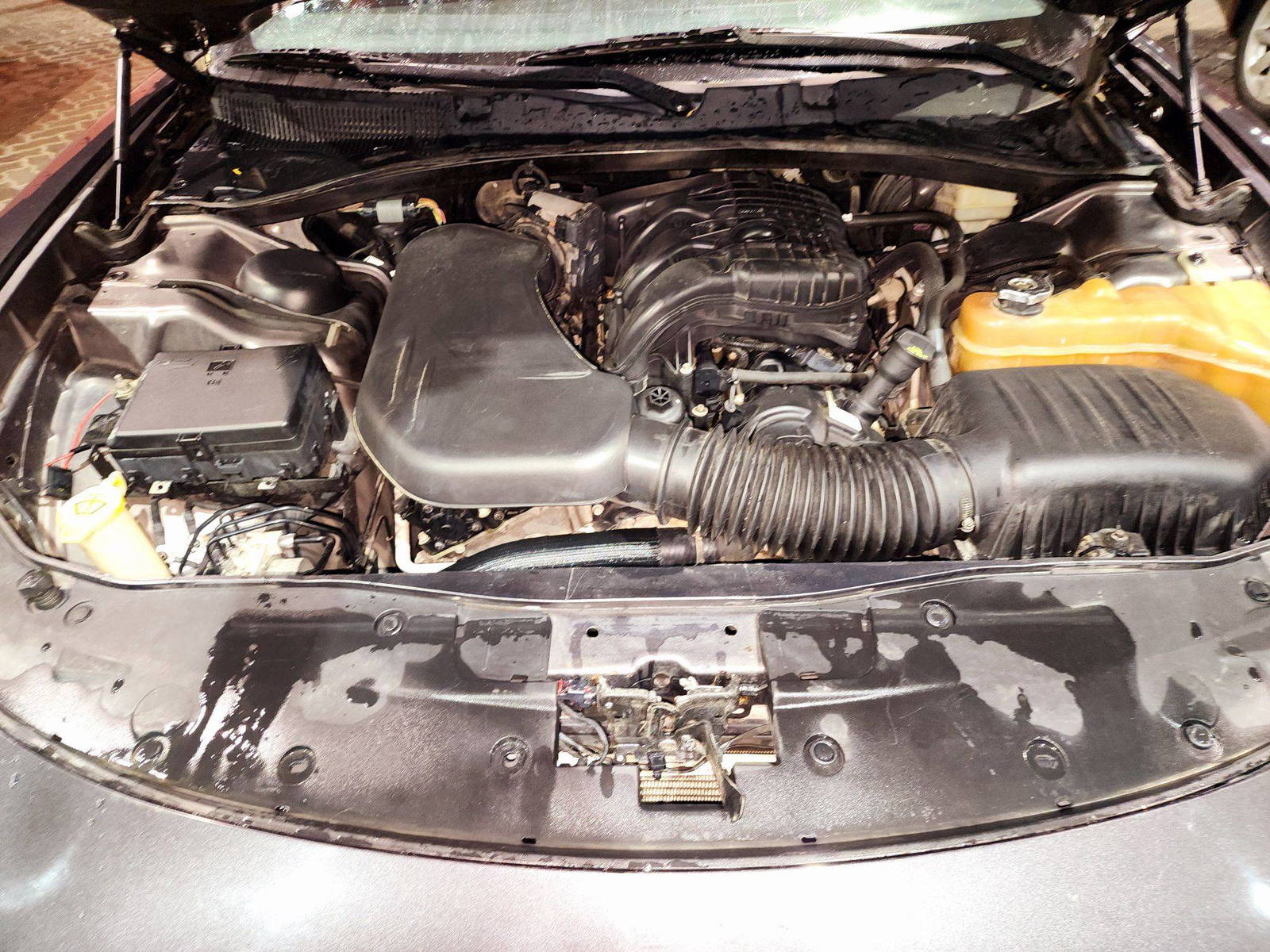 2015 DODGE CHARGER — 208739 Miles — Lot 752901 — Souq - Marhaba Auctions Used Cars - Image 11