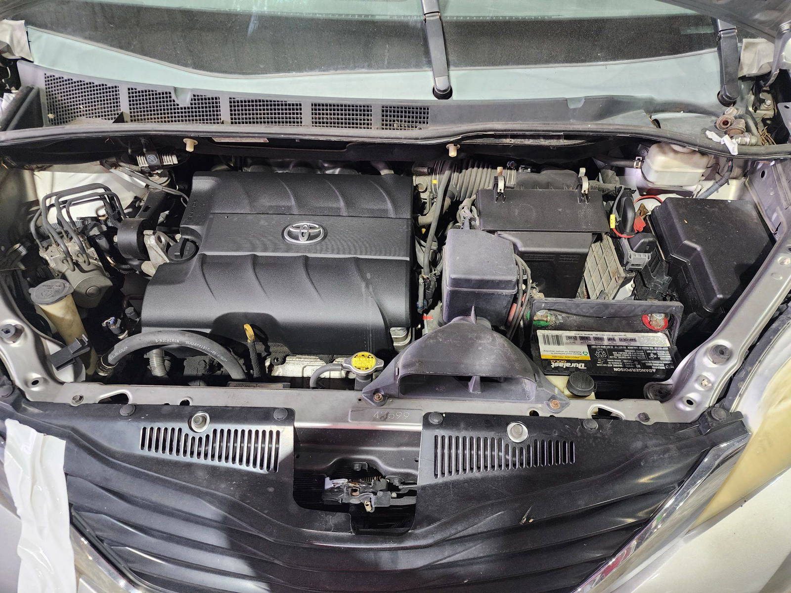 2012 TOYOTA SIENNA — 287572 Miles — Lot 42972406 — Al Quoz - Marhaba Auctions Used Cars - Image 12