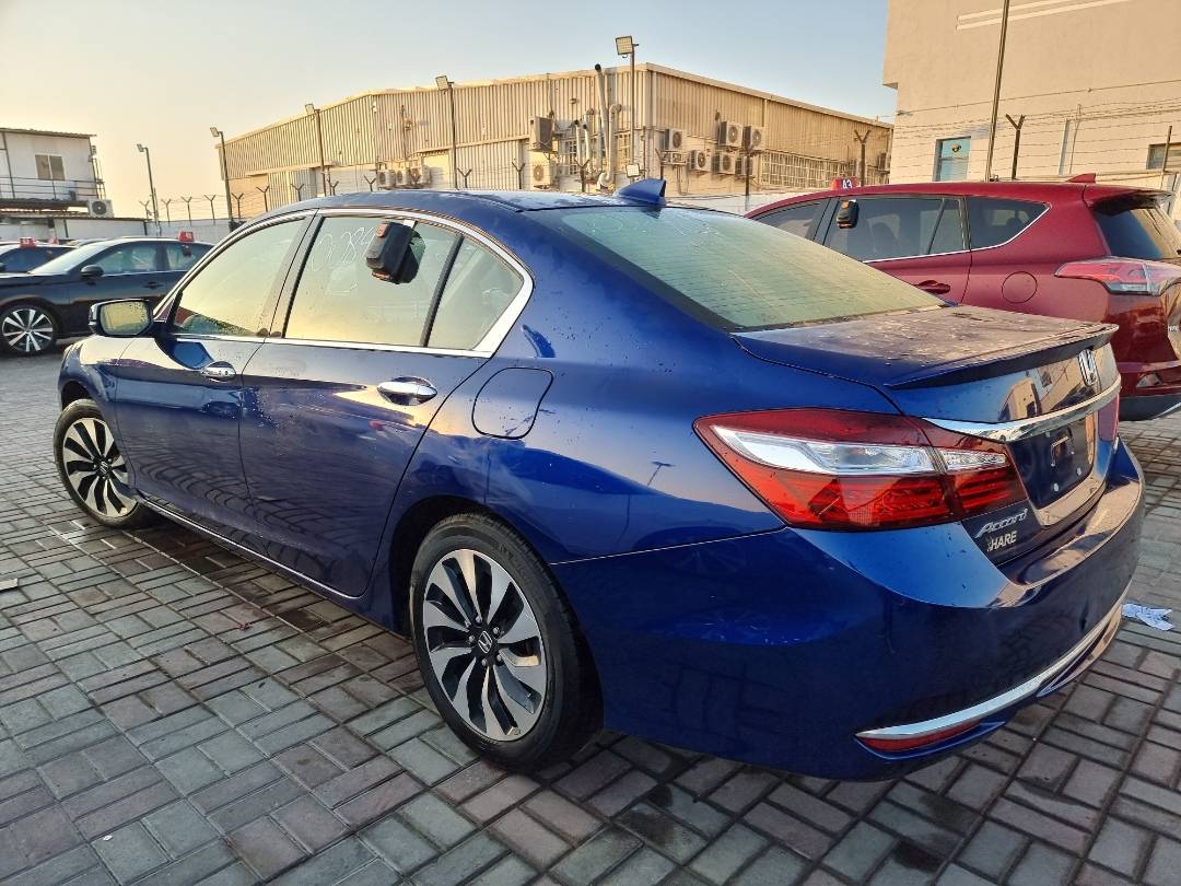 2017 HONDA ACCORD — 162699 Miles — Lot 75684444 — Ind. 12 - Marhaba Auctions Used Cars - Image 5