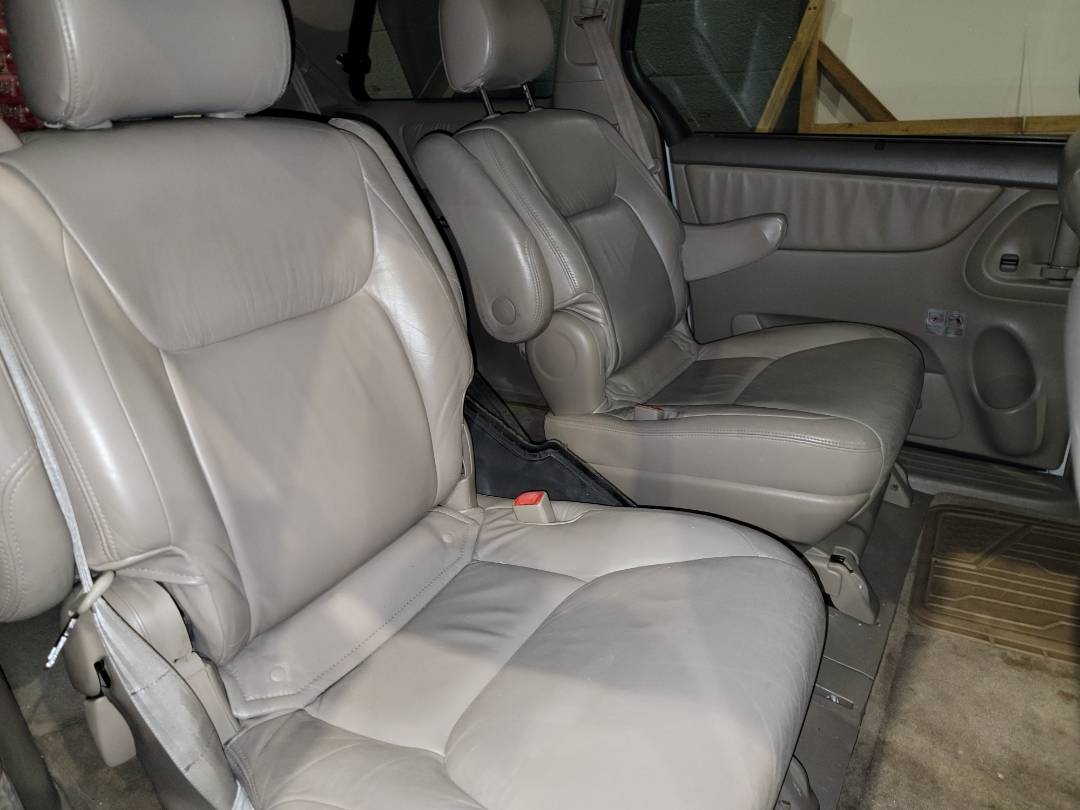 2005 TOYOTA SIENNA — 229918 Miles — Lot 37376141 - Marhaba Auctions Used Cars - Image 6