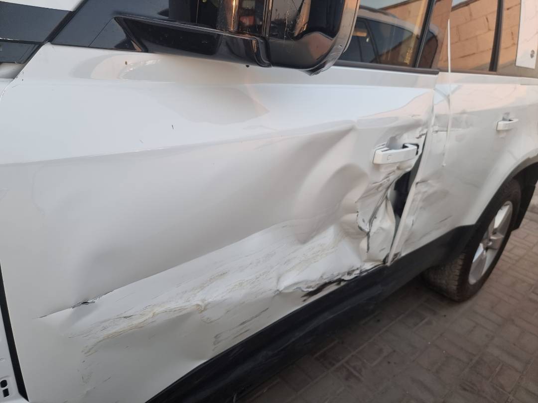 LAND ROVER DEFENDER 110 P400 S 2024 - Marhaba Auction Used Cars - Image 9