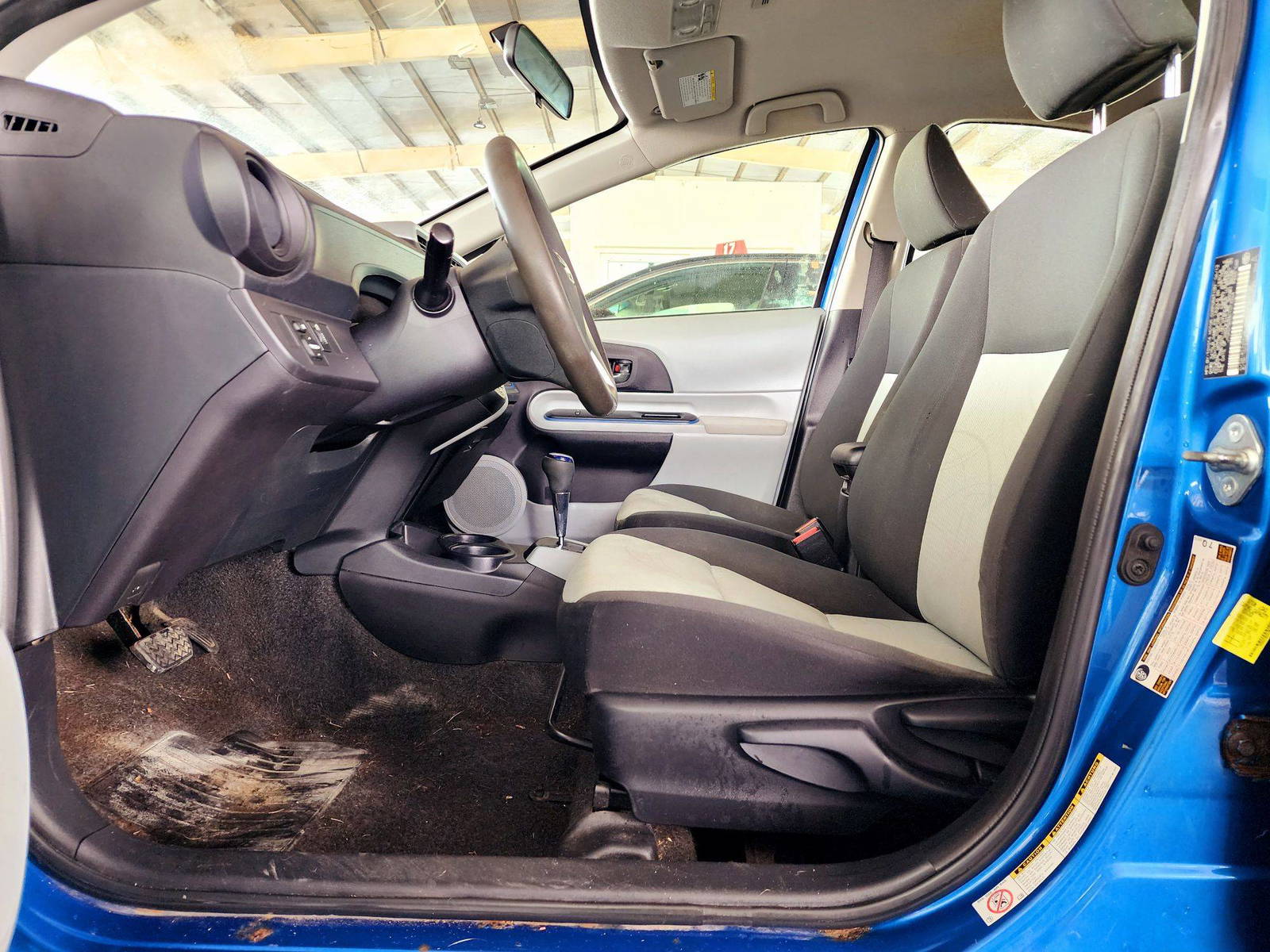 2012 TOYOTA PRIUS C — 181763 Miles — Lot 72441114 — Souq - Marhaba Auctions Used Cars - Image 8
