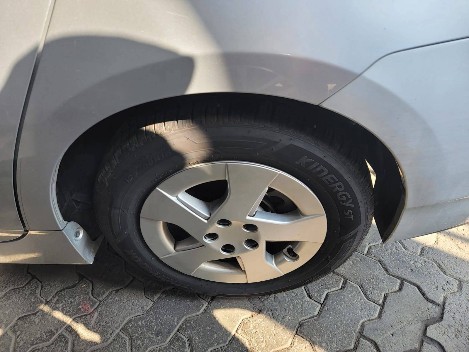 TOYOTA PRIUS 2010 - Marhaba Auction Used Cars - Image 7