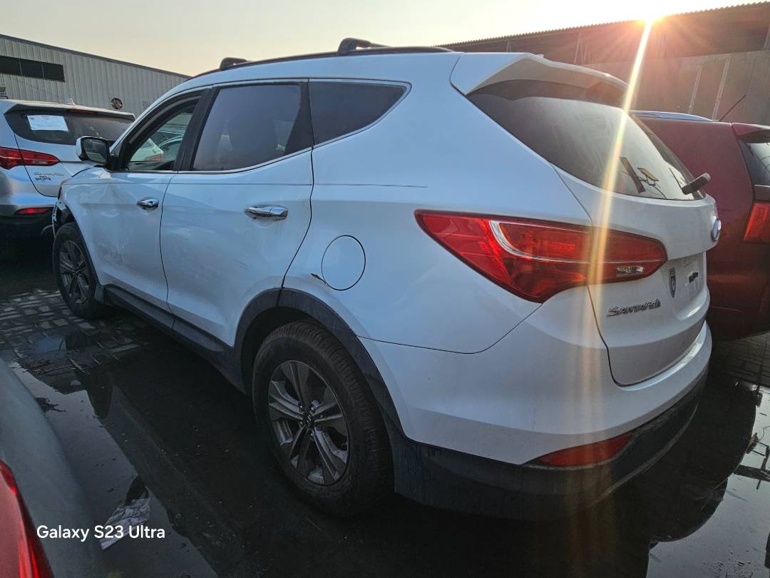 2016 HYUNDAI SANTA FE — 134665 Miles — Lot G337408 — Main - Marhaba Auctions Used Cars - Image 4
