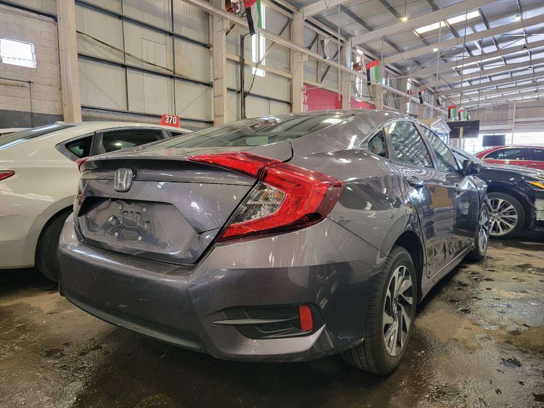 2017 HONDA CIVIC — 179921 KM — Lot HH011171 — Main - Marhaba Auctions Used Cars - Image 3