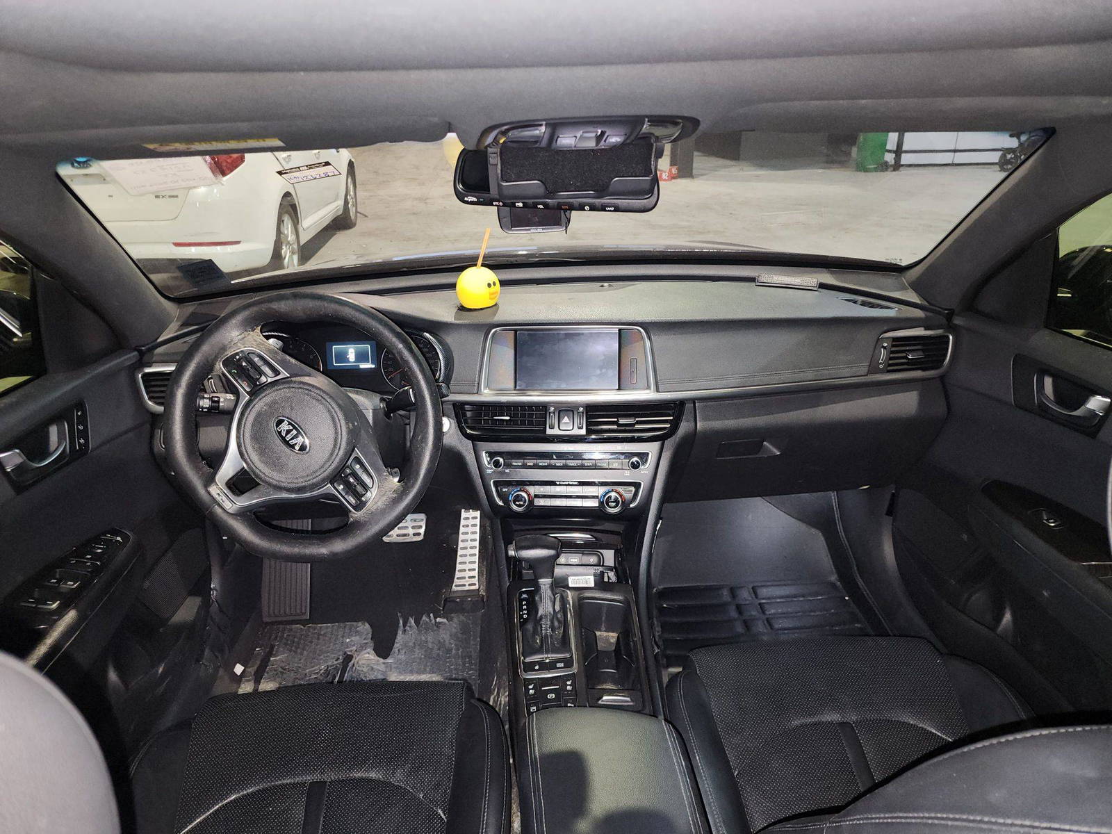 2016 KIA K5 — 126287 KM — Lot 014733 — Al Quoz - Marhaba Auctions Used Cars - Image 8