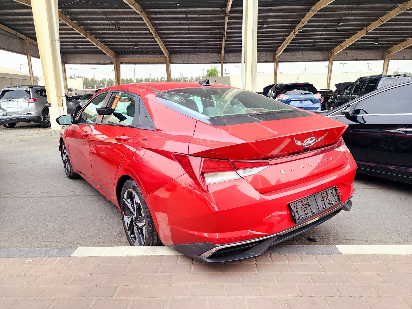 2023 HYUNDAI ELANTRA — 5130 Miles — Lot 6PH092626 — Souq - Marhaba Auctions Used Cars - Image 5