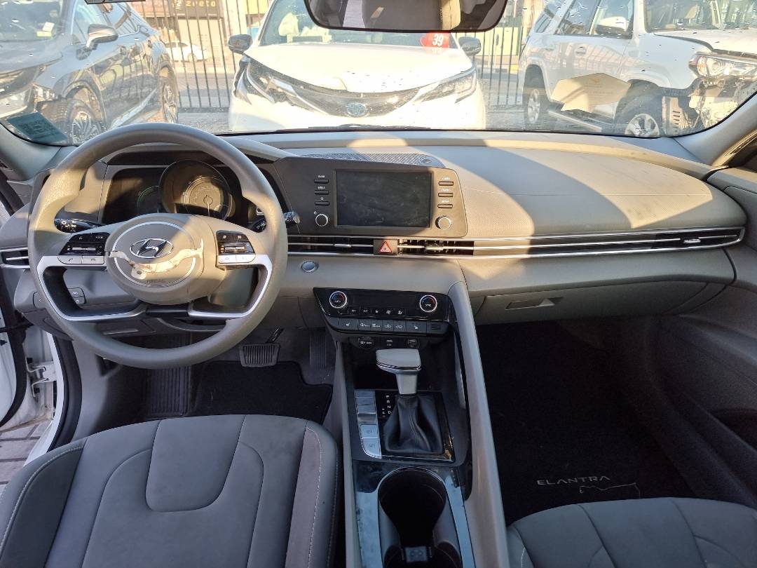 2021 HYUNDAI ELANTRA — 32208 Miles — Lot 44688264 — Souq - Marhaba Auctions Used Cars - Image 8