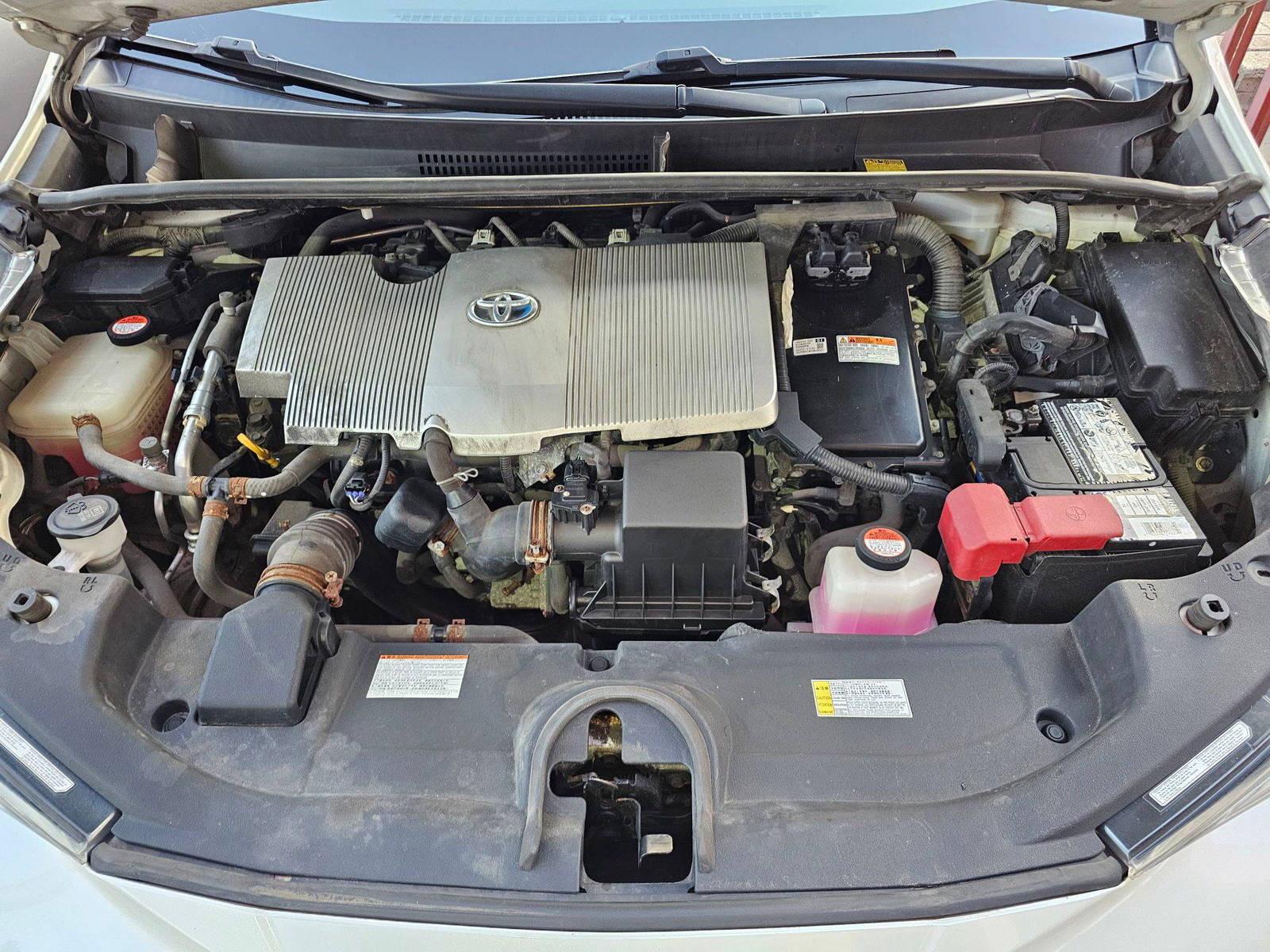 2016 TOYOTA PRIUS — 143335 Miles — Lot 3508677 — Souq - Marhaba Auctions Used Cars - Image 12