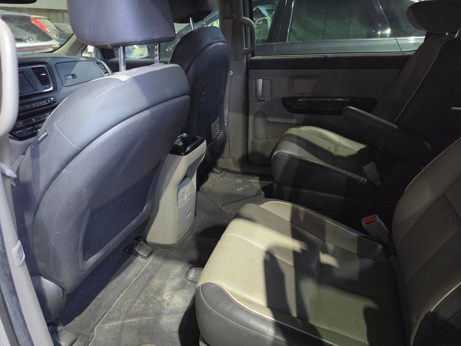 KIA SEDONA 2018 - Marhaba Auction Used Cars - Image 9