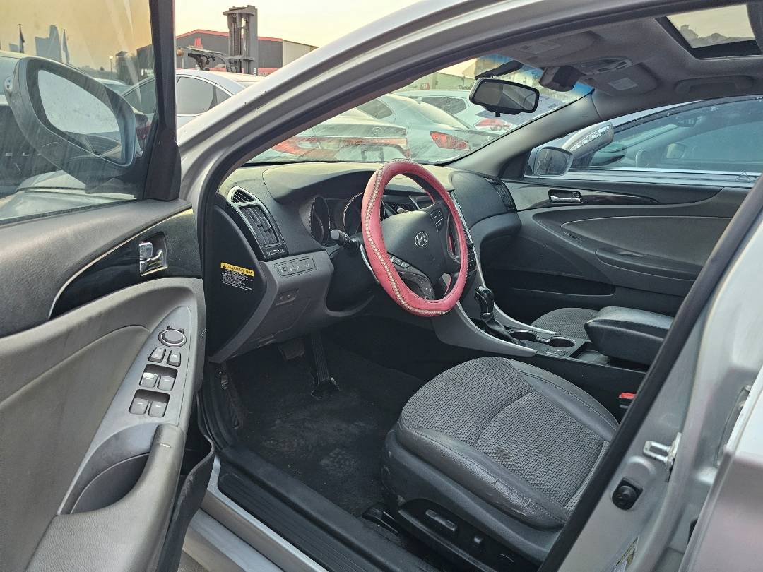 2014 HYUNDAI SONATA — 121469 Miles — Lot EH893719 — Souq - Marhaba Auctions Used Cars - Image 9