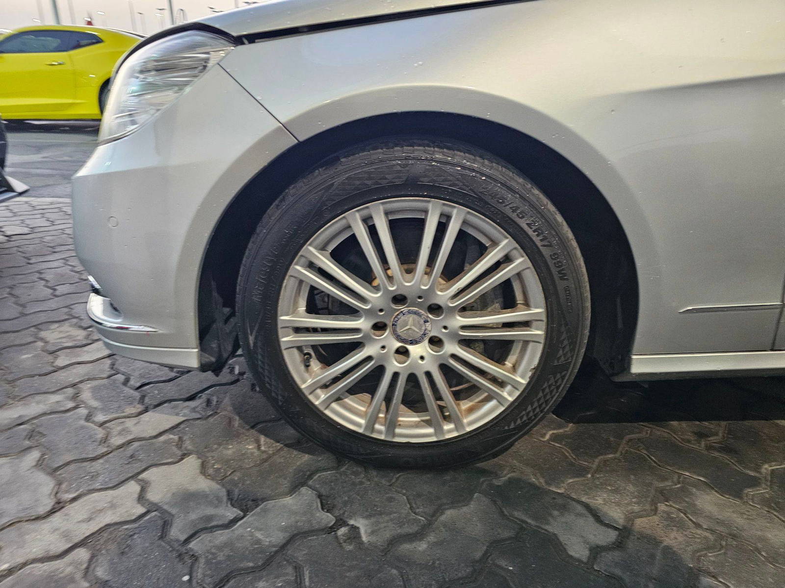 2011 MERCEDES BENZ E-300 — 209053 KM — Lot B3BA414662 — Souq - Marhaba Auctions Used Cars - Image 11