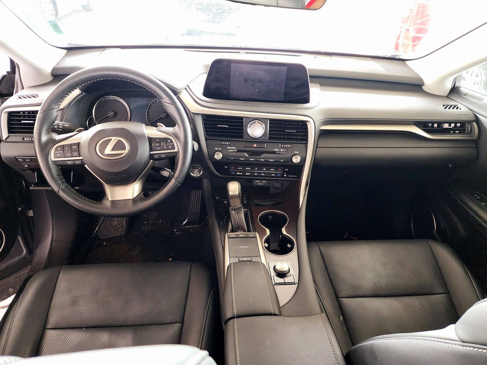 2021 LEXUS RX 350 — 41179 KM — Lot 12132771 — Souq - Marhaba Auctions Used Cars - Image 7