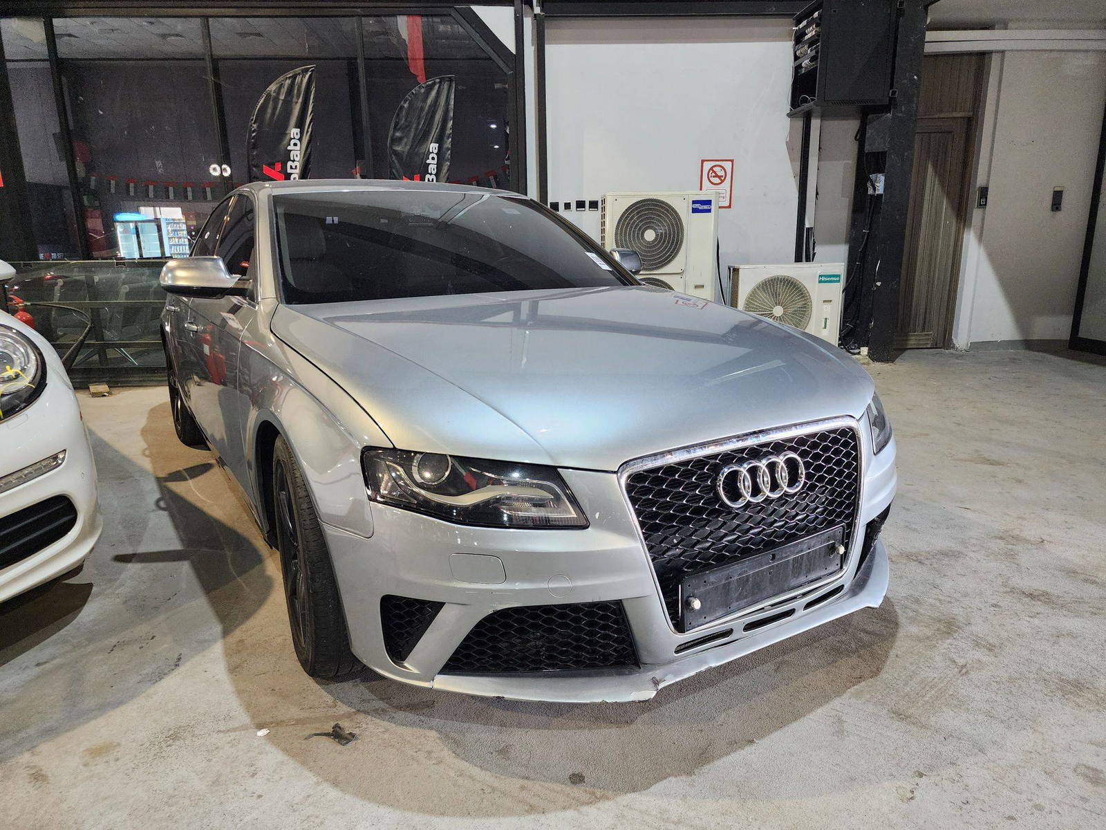 2011 AUDI A4 — 262603 KM — Lot 052448 — Al Quoz - Marhaba Auctions Used Cars - Image 3