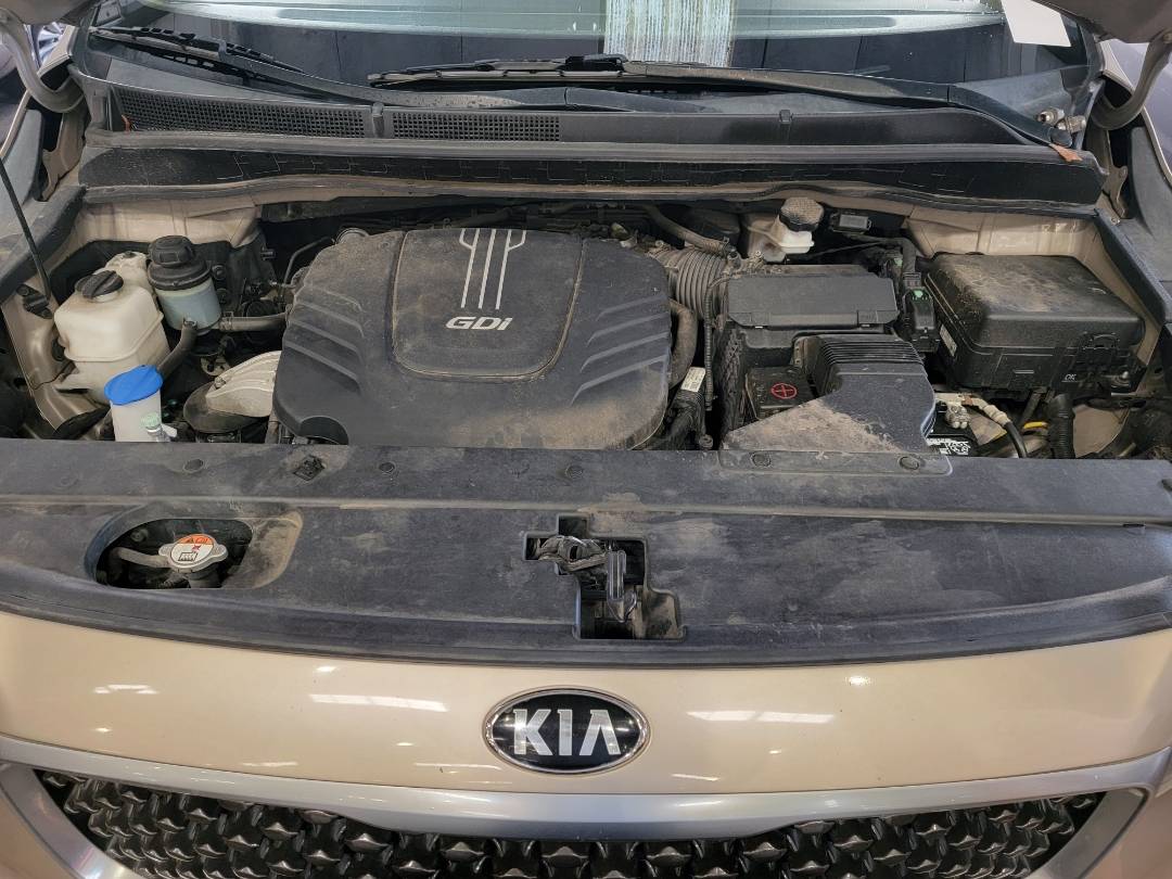 2016 KIA SEDONA — 128671 Miles — Lot 098464 — Main - Marhaba Auctions Used Cars - Image 10