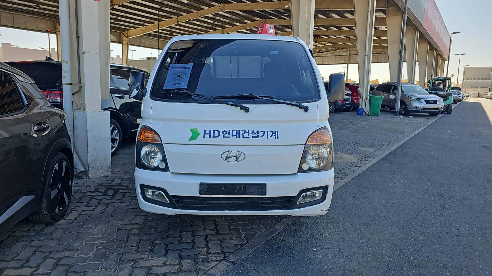 HYUNDAI PORTER 2 2013 - Marhaba Auction Used Cars - Image 9