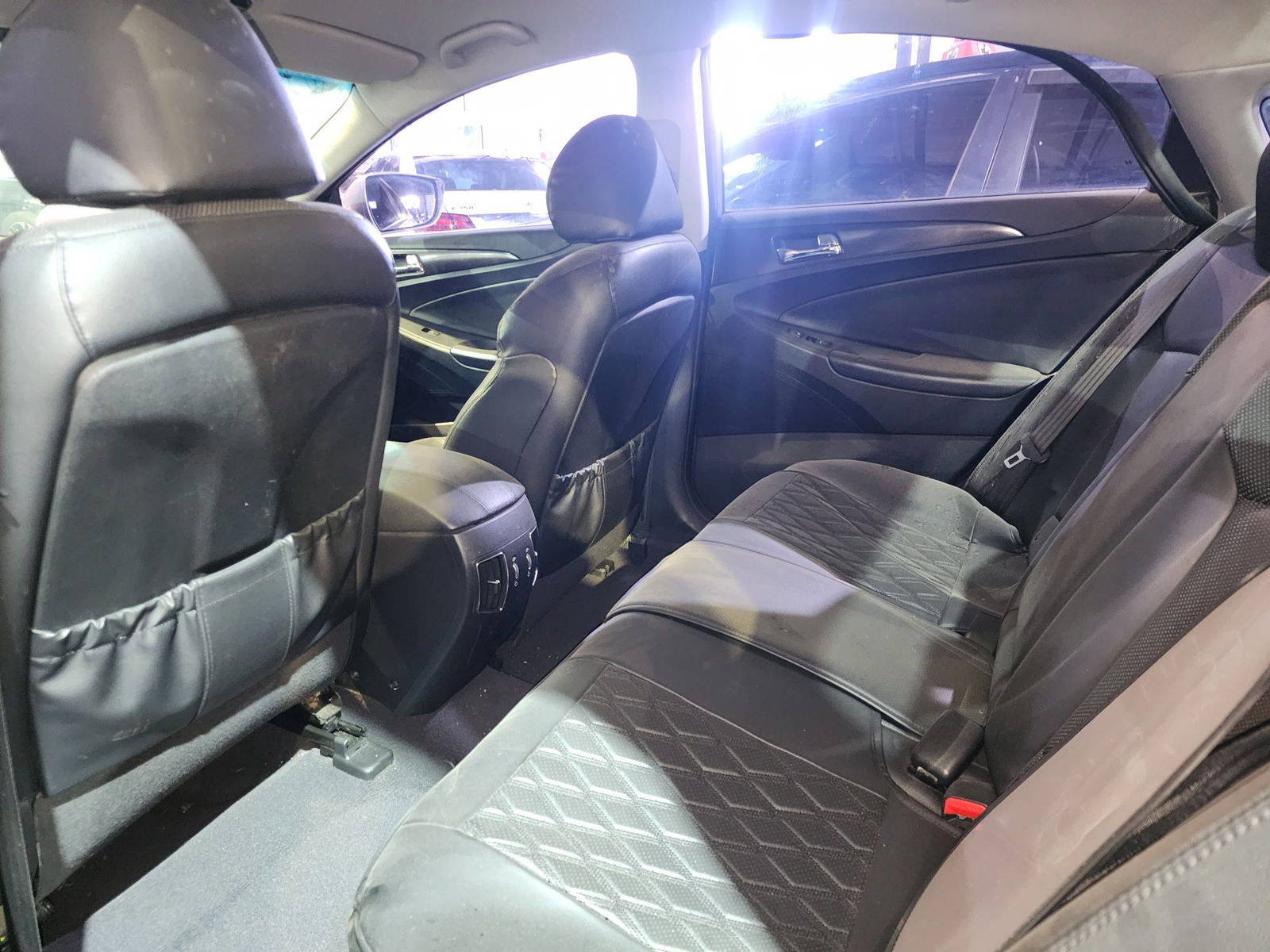 HYUNDAI SONATA 2012 - Marhaba Auction Used Cars - Image 7