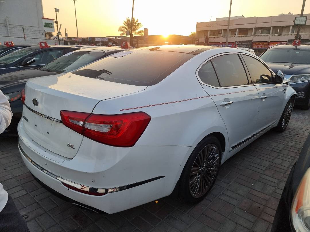2015 KIA CADENZA — 135473 Miles — Lot 125478 — Main - Marhaba Auctions Used Cars - Image 4
