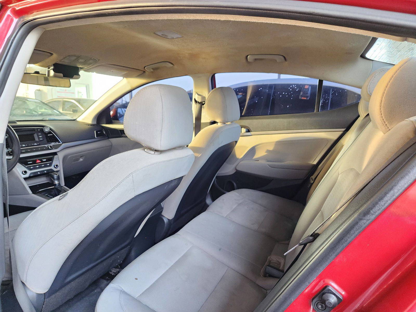 2017 HYUNDAI ELANTRA — 166536 Miles — Lot 50371044 — Souq - Marhaba Auctions Used Cars - Image 6