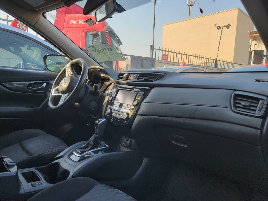 2017 NISSAN ROGUE — 110227 Miles — Lot 38395085 - Marhaba Auctions Used Cars - Image 6