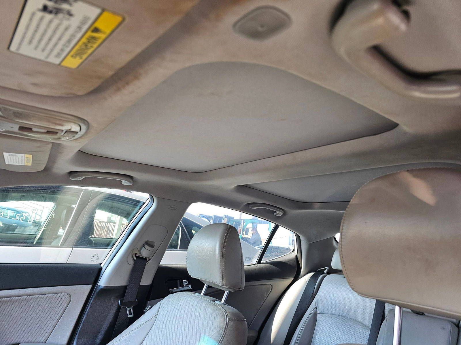 2012 KIA OPTIMA — 146599 Miles — Lot 3185342 — Souq - Marhaba Auctions Used Cars - Image 9