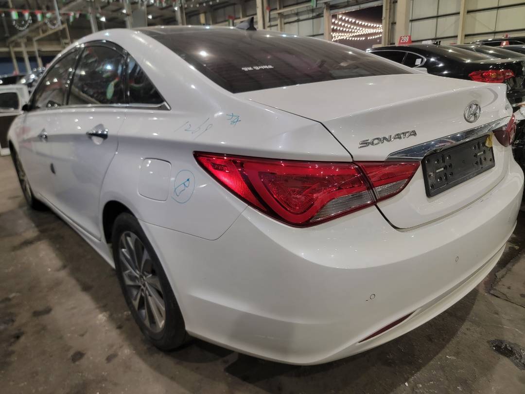 2013 HYUNDAI SONATA — 256475 KM — Lot A529382 — Main - Marhaba Auctions Used Cars - Image 5