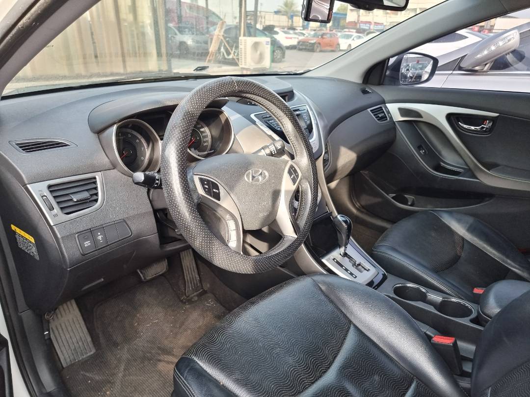 HYUNDAI AVANTE 2011 - Marhaba Auction Used Cars - Image 7